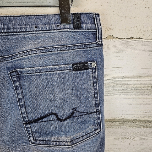 7 For All Mankind The Original Bootcut Jeans Size 31 Everyday Wear Casual Staple - Picture 11 of 16